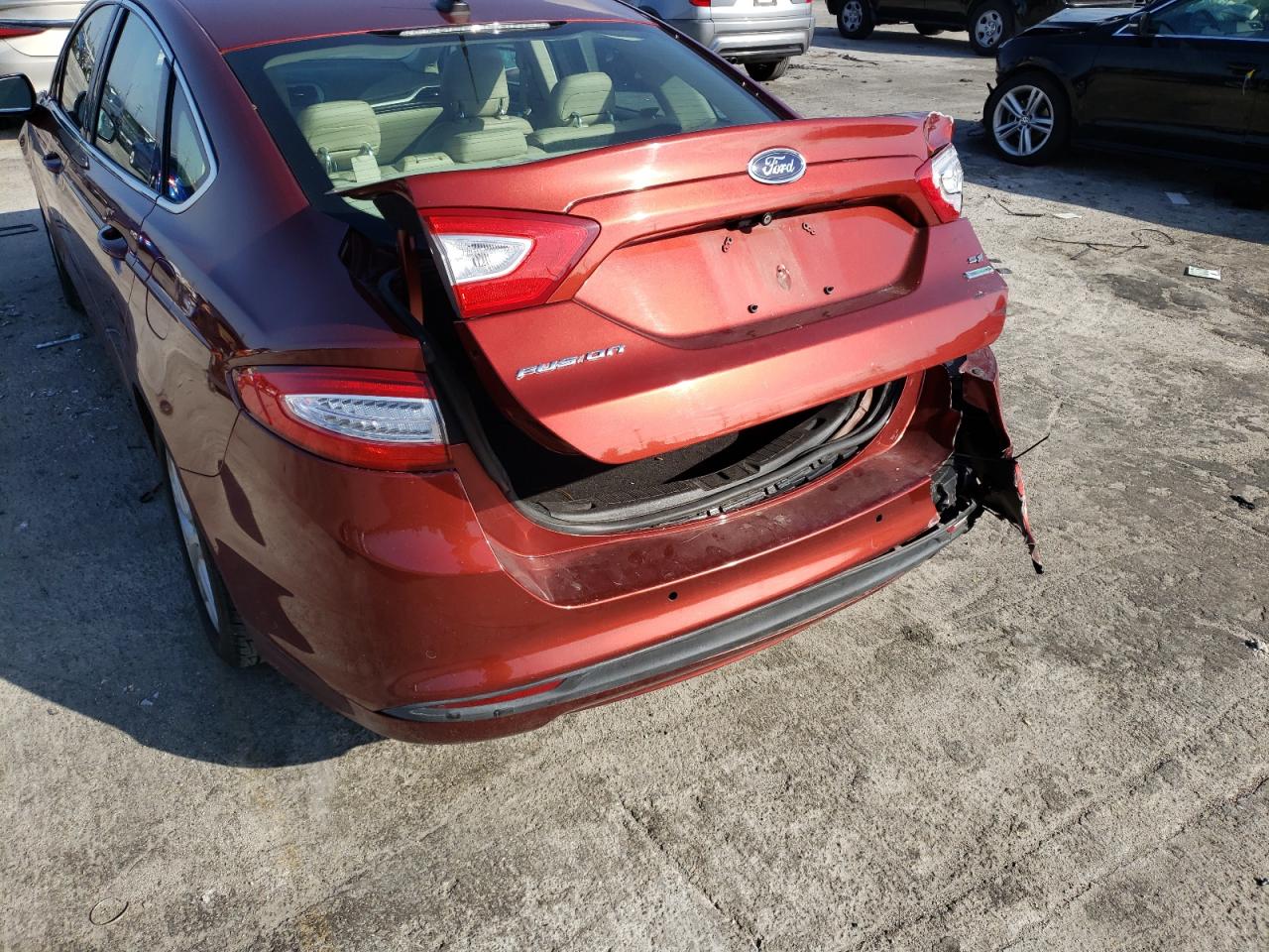 Photo 9 from auction – 2014 FORD FUSION SE with VIN 3FA6P0HD9ER184025