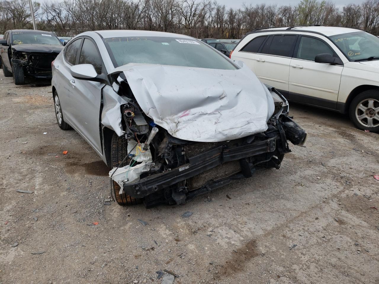 Photo 9 from auction – 2012 HYUNDAI ELANTRA GL with VIN 5NPDH4AE1CH077382
