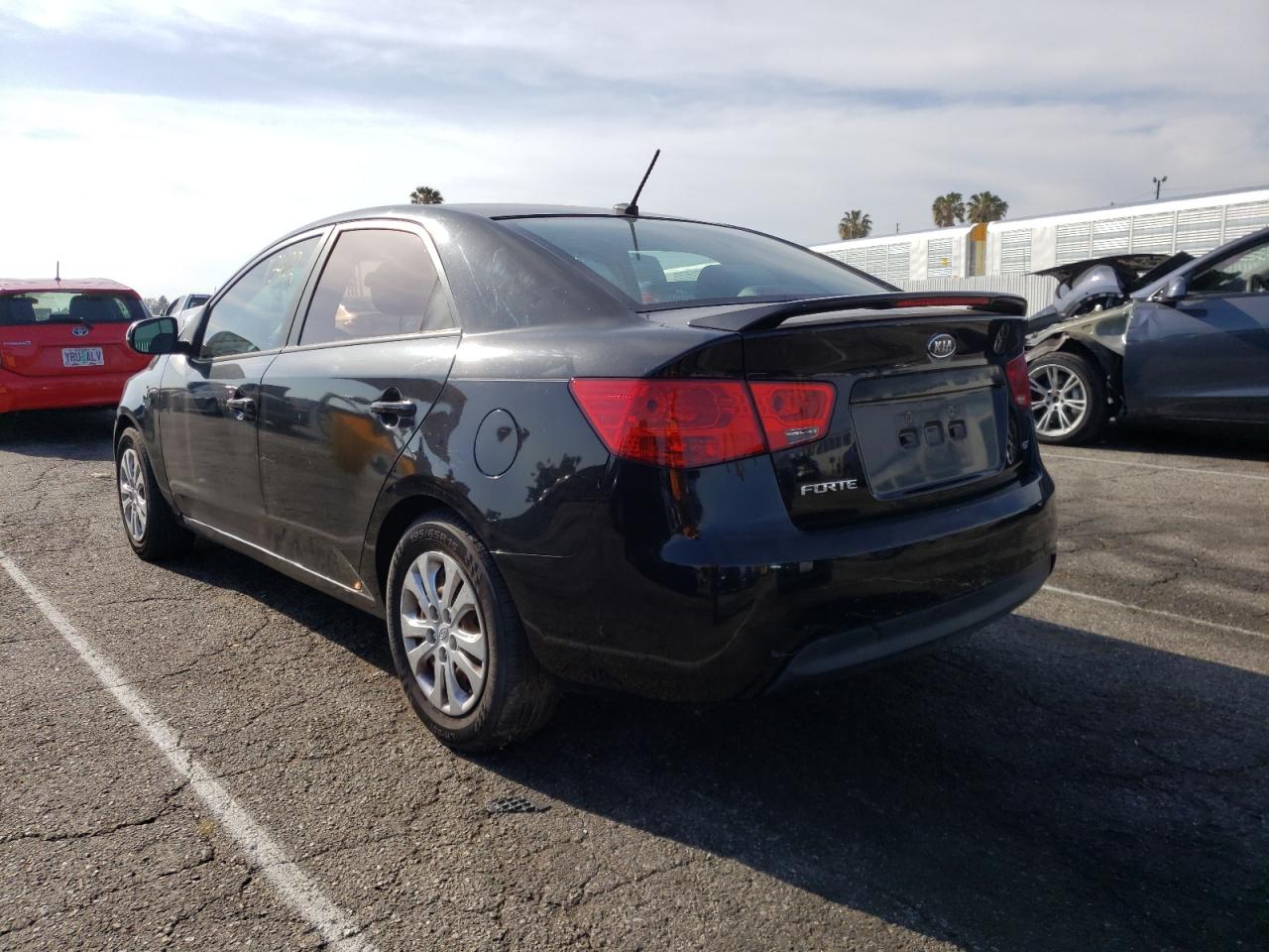 Photo 3 from auction – 2013 KIA FORTE EX with VIN KNAFU4A29D5687443
