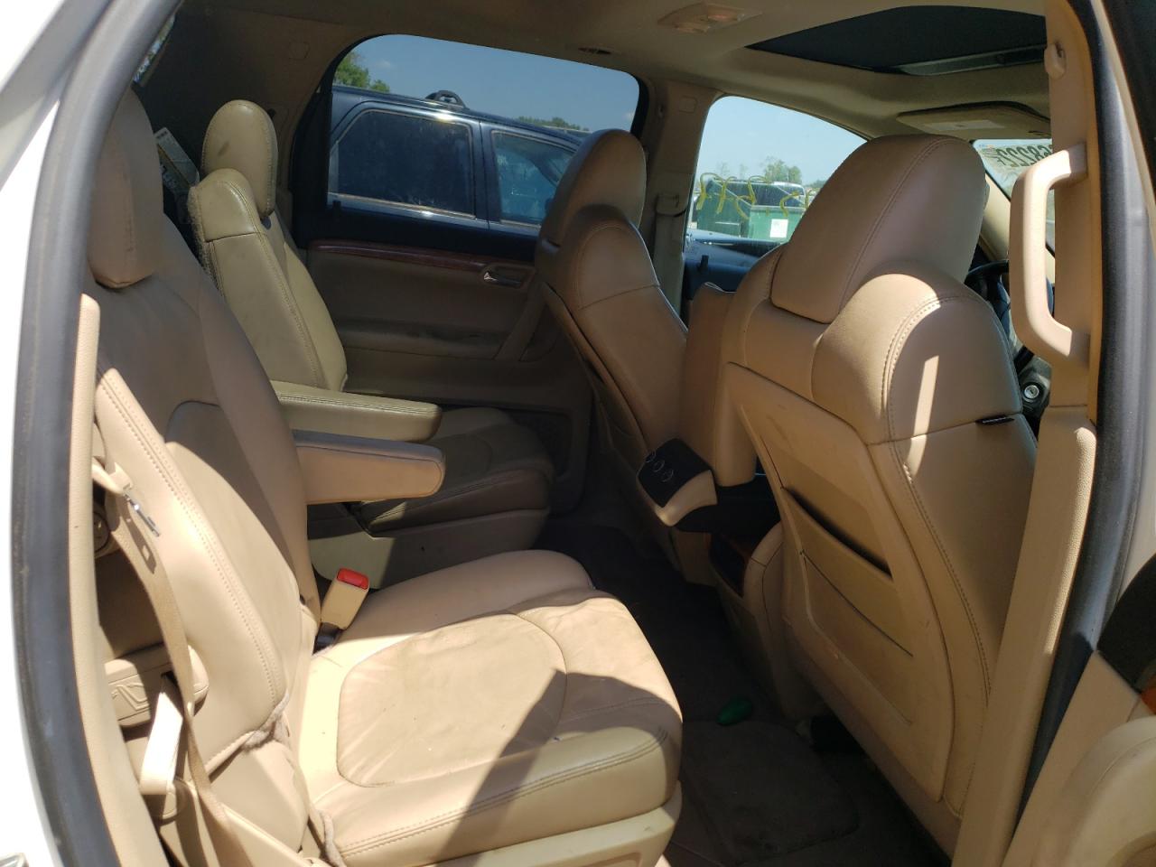 Photo 6 from auction – 2008 SATURN OUTLOOK XR with VIN 5GZER33768J284227