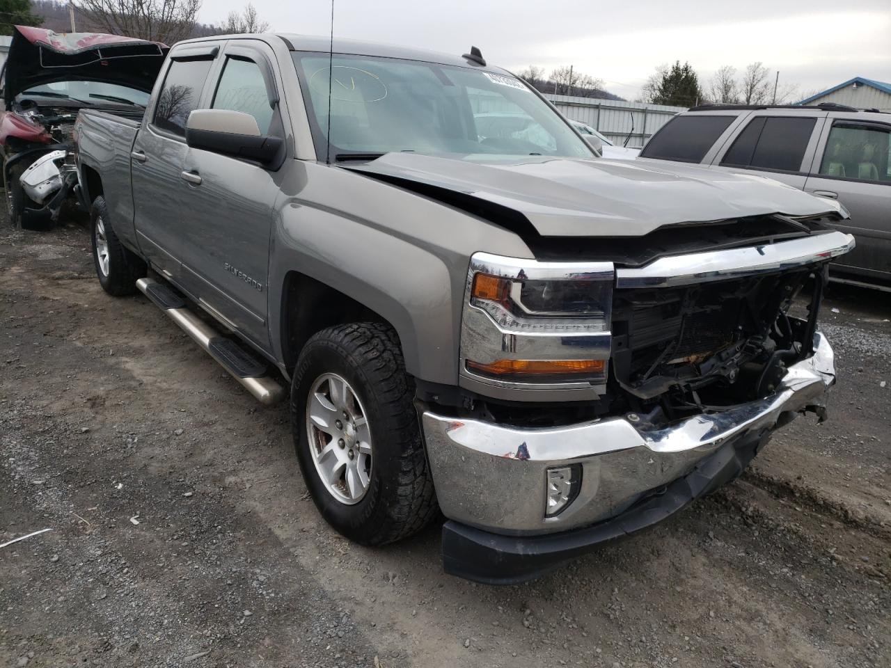 CHEVROLET SILVERADO 2017 with VIN 3GCUKREC4HG341024 - Photo from auction