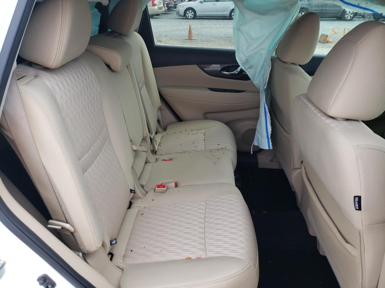 Photo 6 from auction – 2019 NISSAN ROGUE S with VIN 5N1AT2MT7KC763934