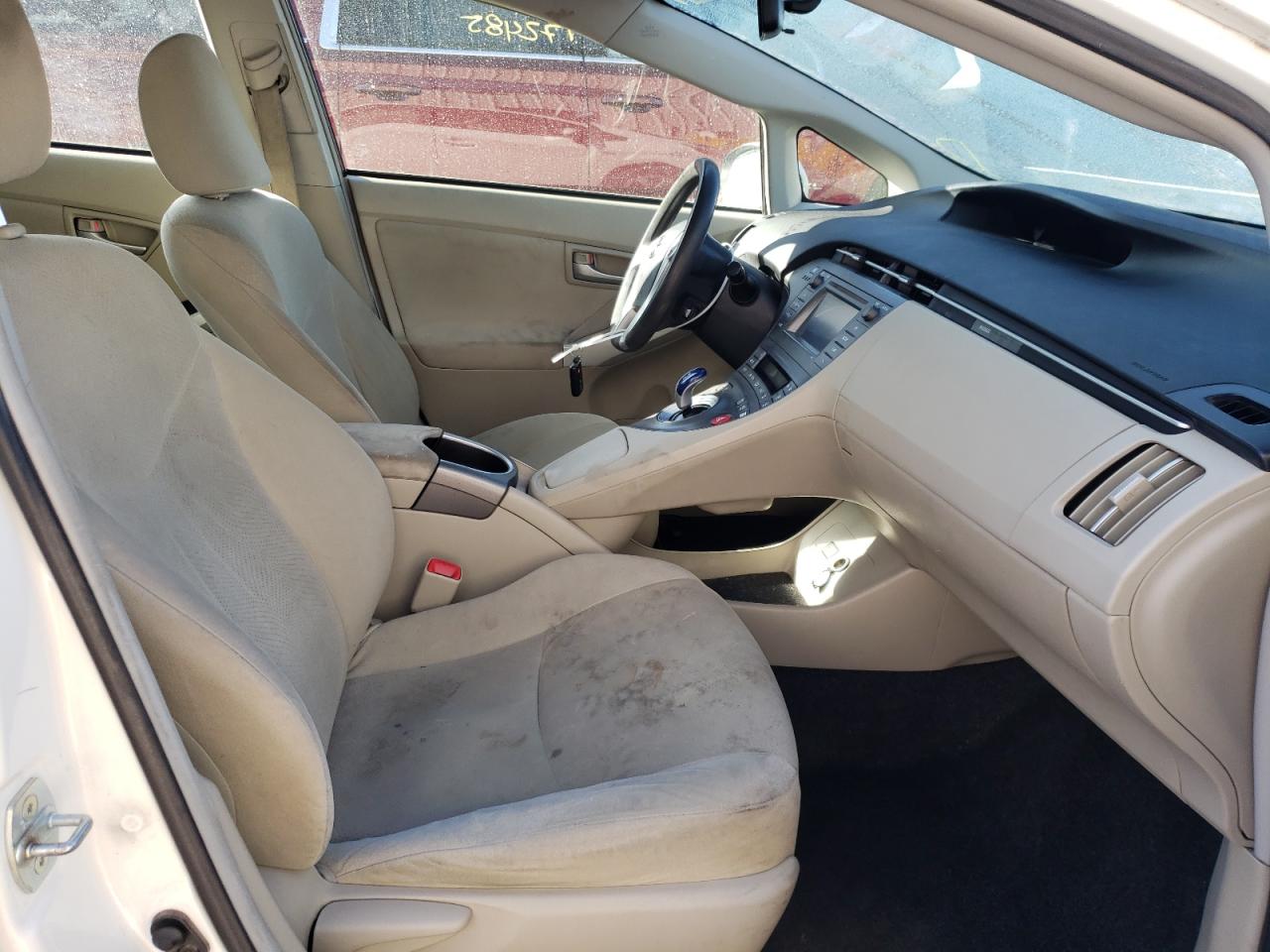 Photo 5 from auction – 2013 TOYOTA PRIUS with VIN JTDKN3DU3D5549435