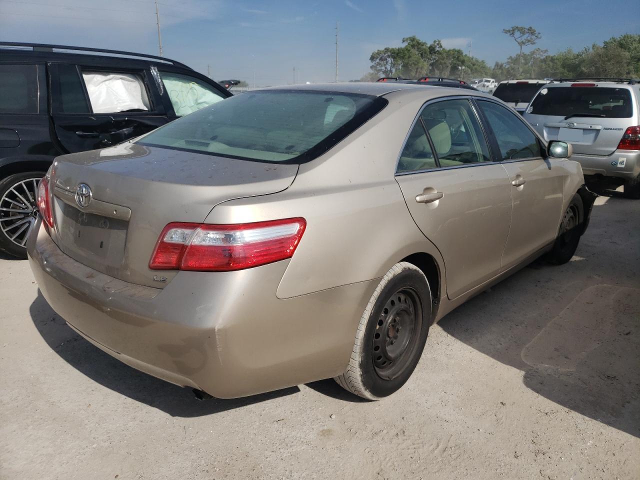 Photo 4 from auction – 2007 TOYOTA CAMRY CE with VIN 4T1BE46K07U179410