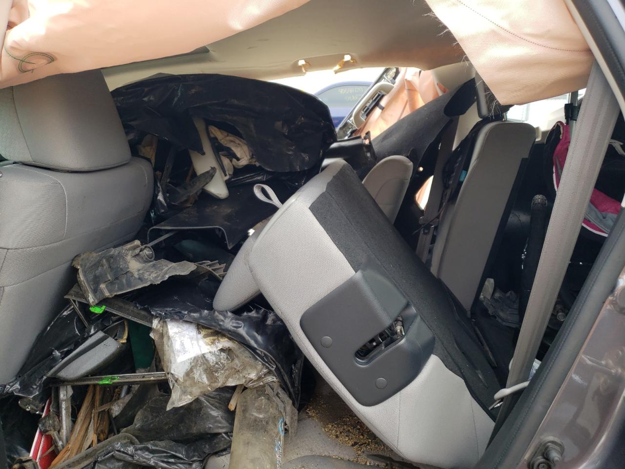 Photo 6 from auction – 2016 HONDA CR-V EX with VIN 5J6RM4H50GL062343