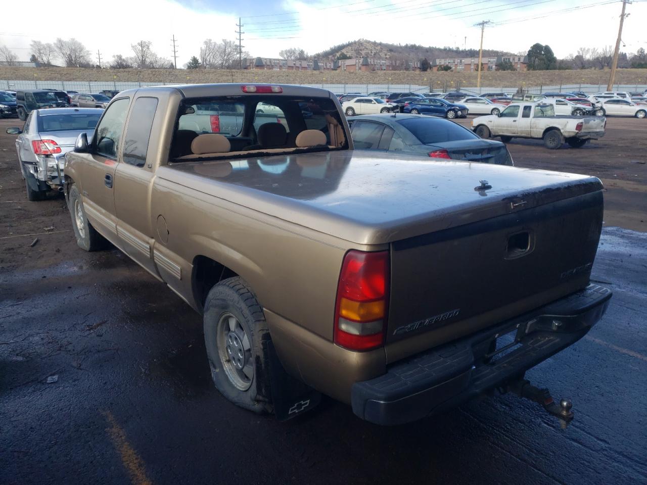 Photo 3 from auction – 1999 CHEVROLET SILVERADO with VIN 2GCEC19T5X1176637