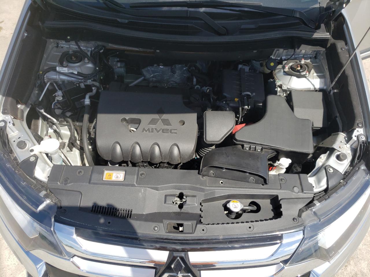 Photo 7 from auction – 2018 MITSUBISHI OUTLANDER with VIN JA4AZ3A33JZ039628