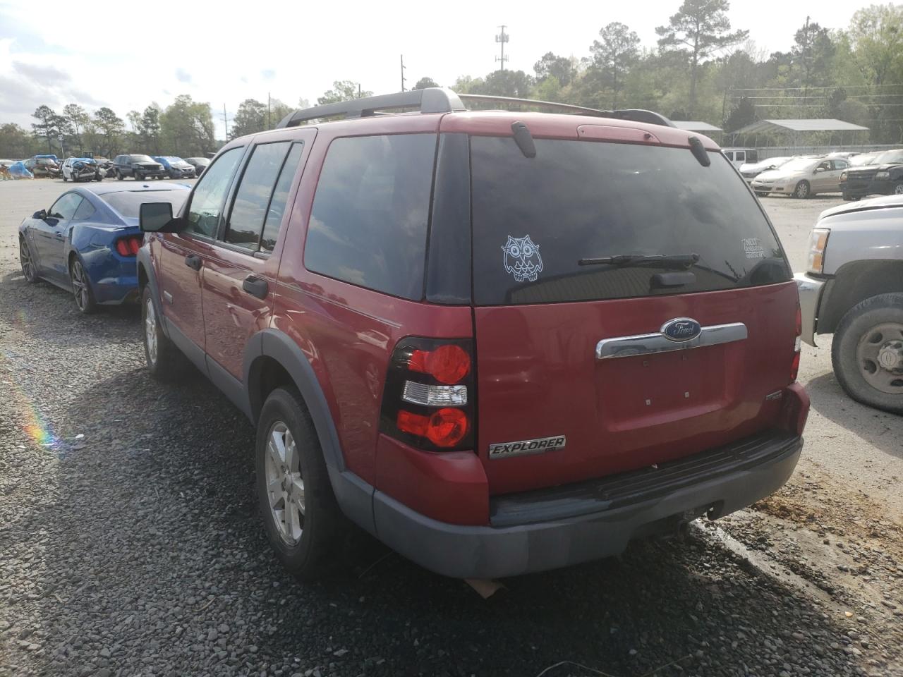 Photo 3 from auction – 2006 FORD EXPLORER X with VIN 1FMEU63E36UB12373