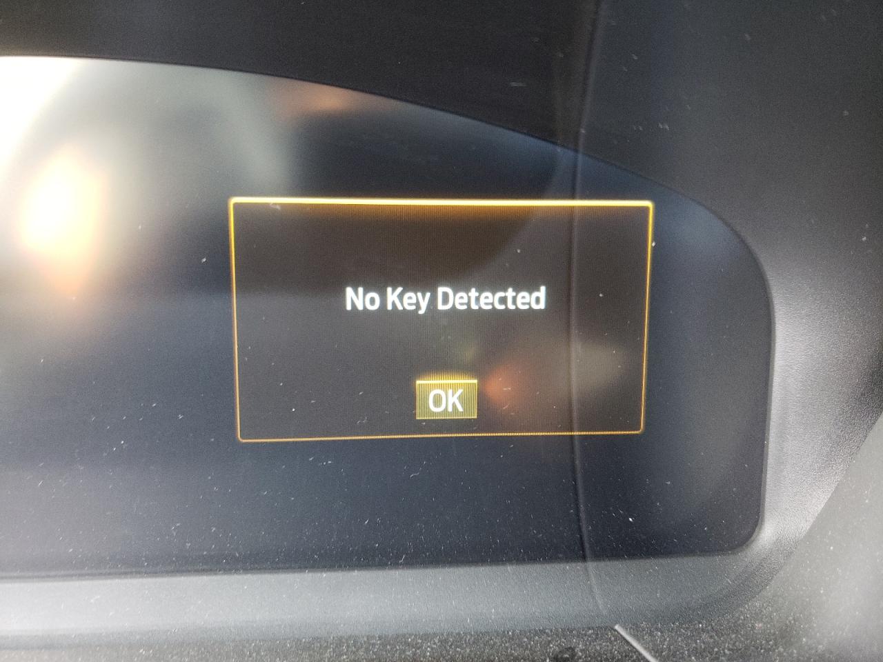 Photo 8 from auction – 2020 FORD ESCAPE TIT with VIN 1FMCU9J99LUA65862