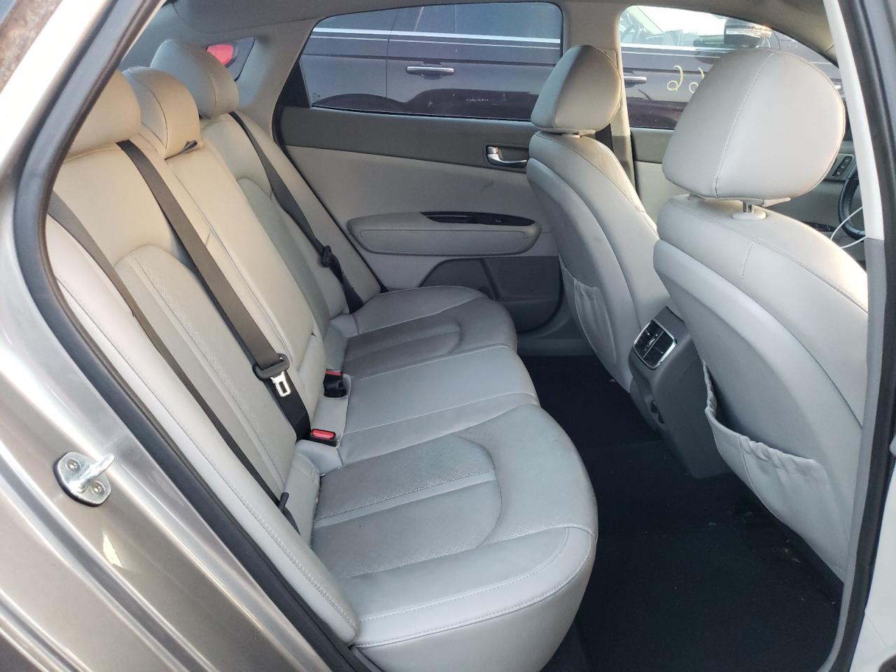 Photo 6 from auction – 2016 KIA OPTIMA EX with VIN 5XXGU4L35GG035593