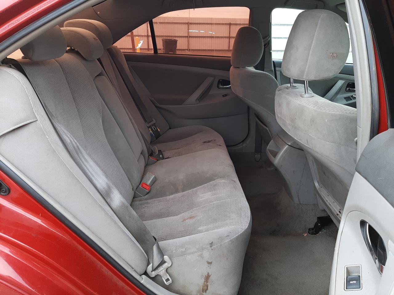 Photo 6 from auction – 2010 TOYOTA CAMRY BASE with VIN 4T1BF3EK5AU572898