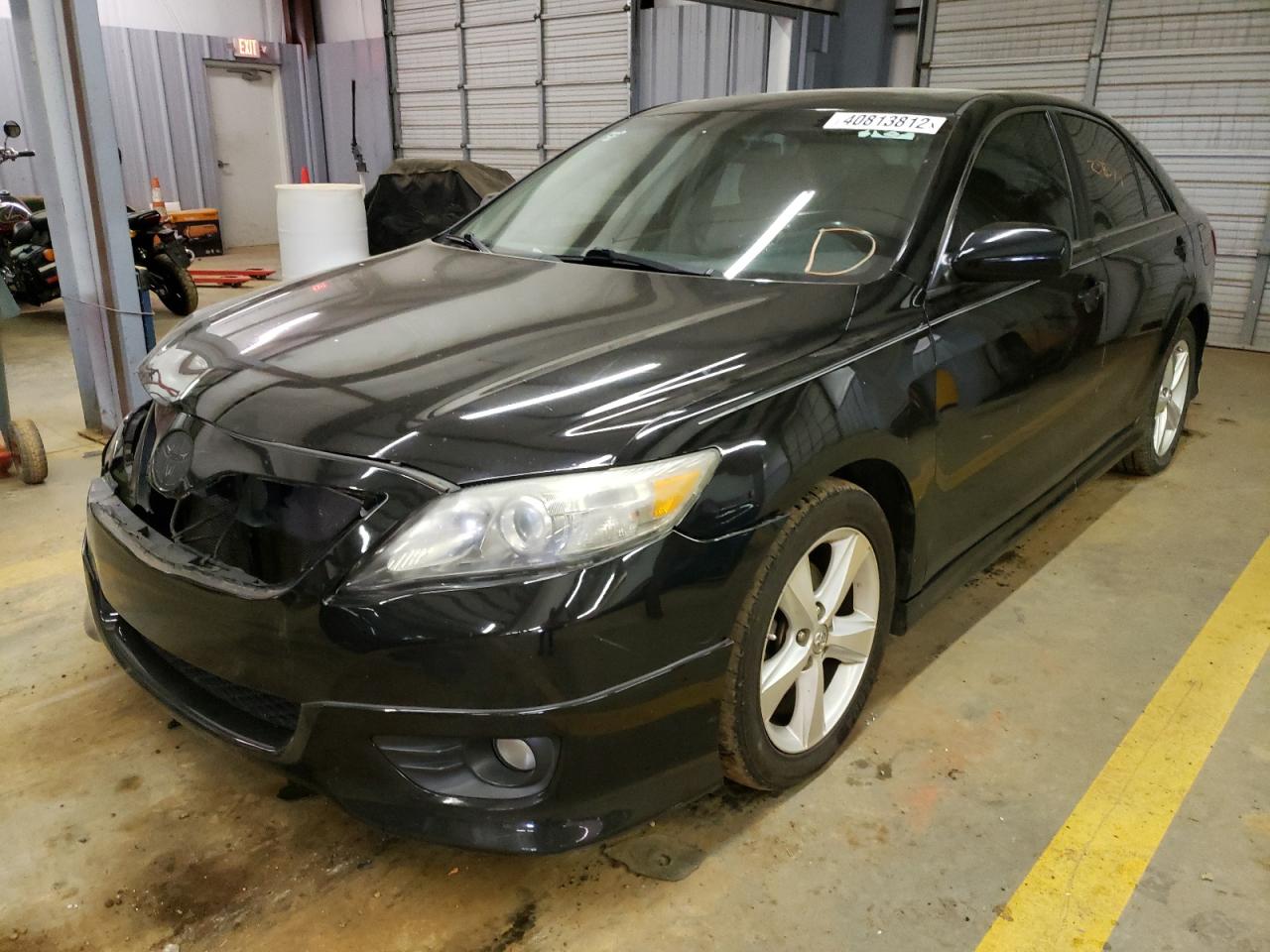 Photo 2 from auction – 2011 TOYOTA CAMRY BASE with VIN 4T1BF3EK2BU118013