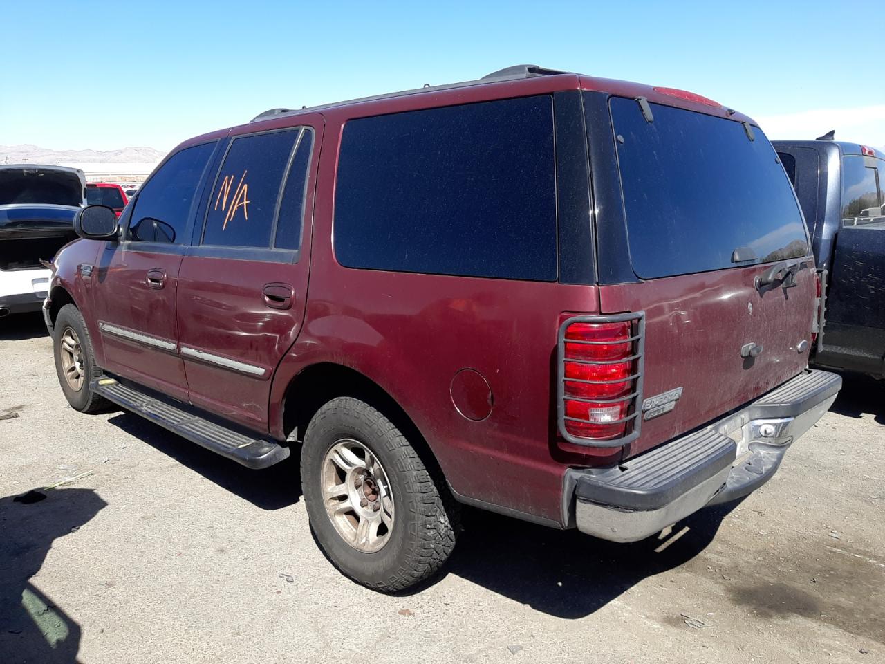 Photo 3 from auction – 1999 FORD EXPEDITION with VIN 1FMRU1760XLA87592