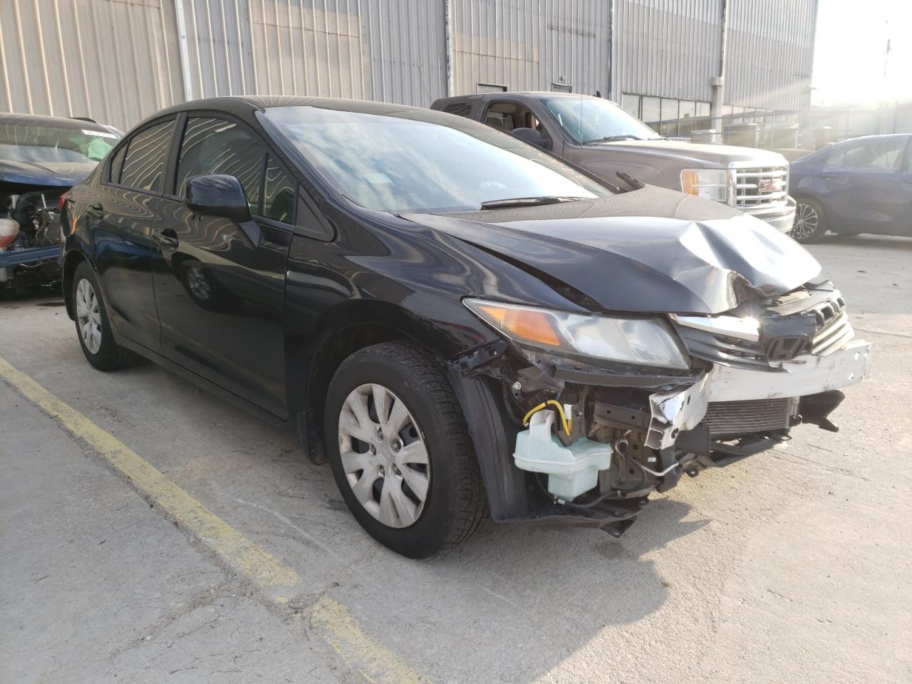 HONDA CIVIC LX 2012 with VIN 19XFB2F53CE018975 - Photo from auction