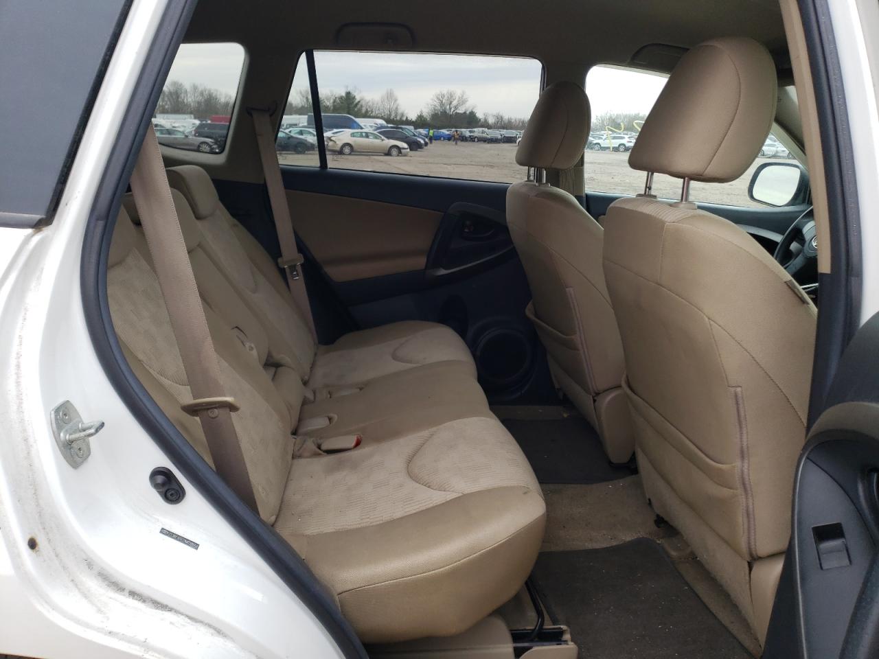 Photo 6 from auction – 2010 TOYOTA RAV4 with VIN 2T3BF4DV2AW038668