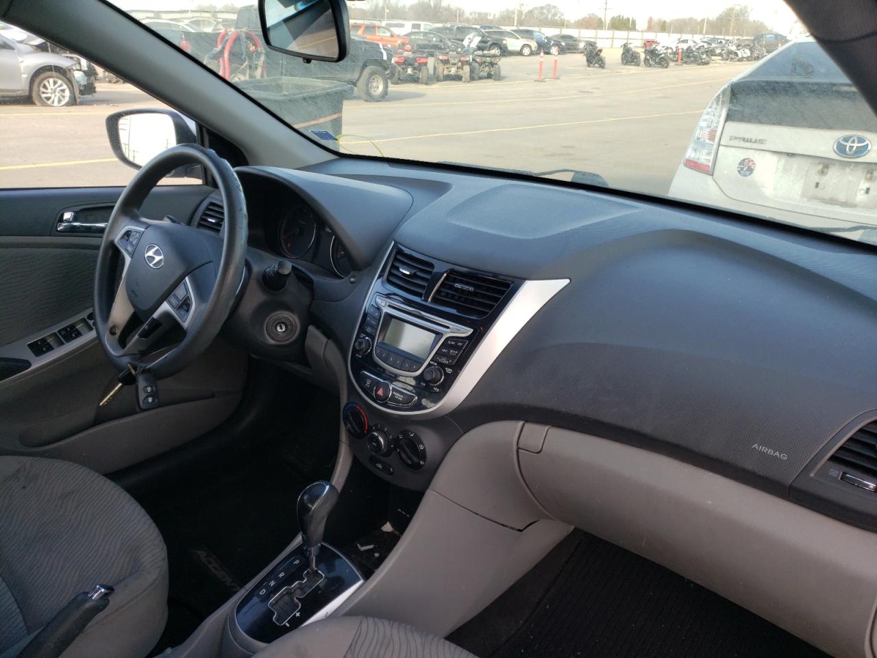 Photo 9 from auction – 2013 HYUNDAI ACCENT GLS with VIN KMHCU4AE5DU577295