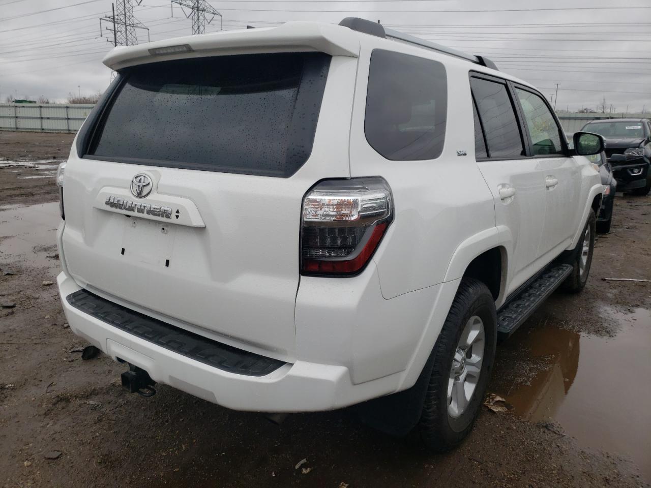 Photo 4 from auction – 2020 TOYOTA 4RUNNER SR with VIN JTEBU5JR2L5774308