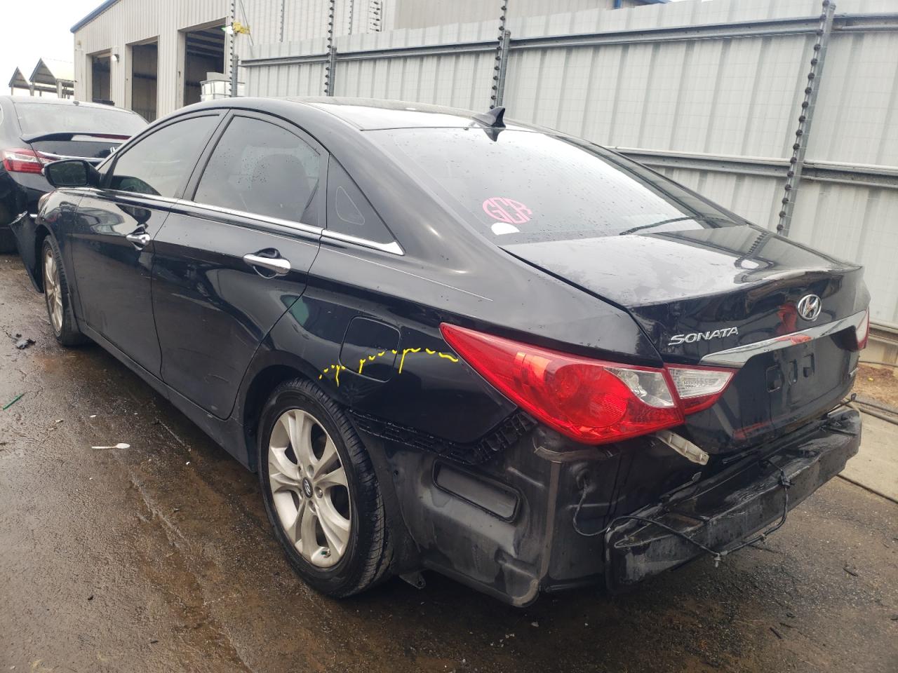 Photo 3 from auction – 2011 HYUNDAI SONATA SE with VIN 5NPEC4AC6BH137575