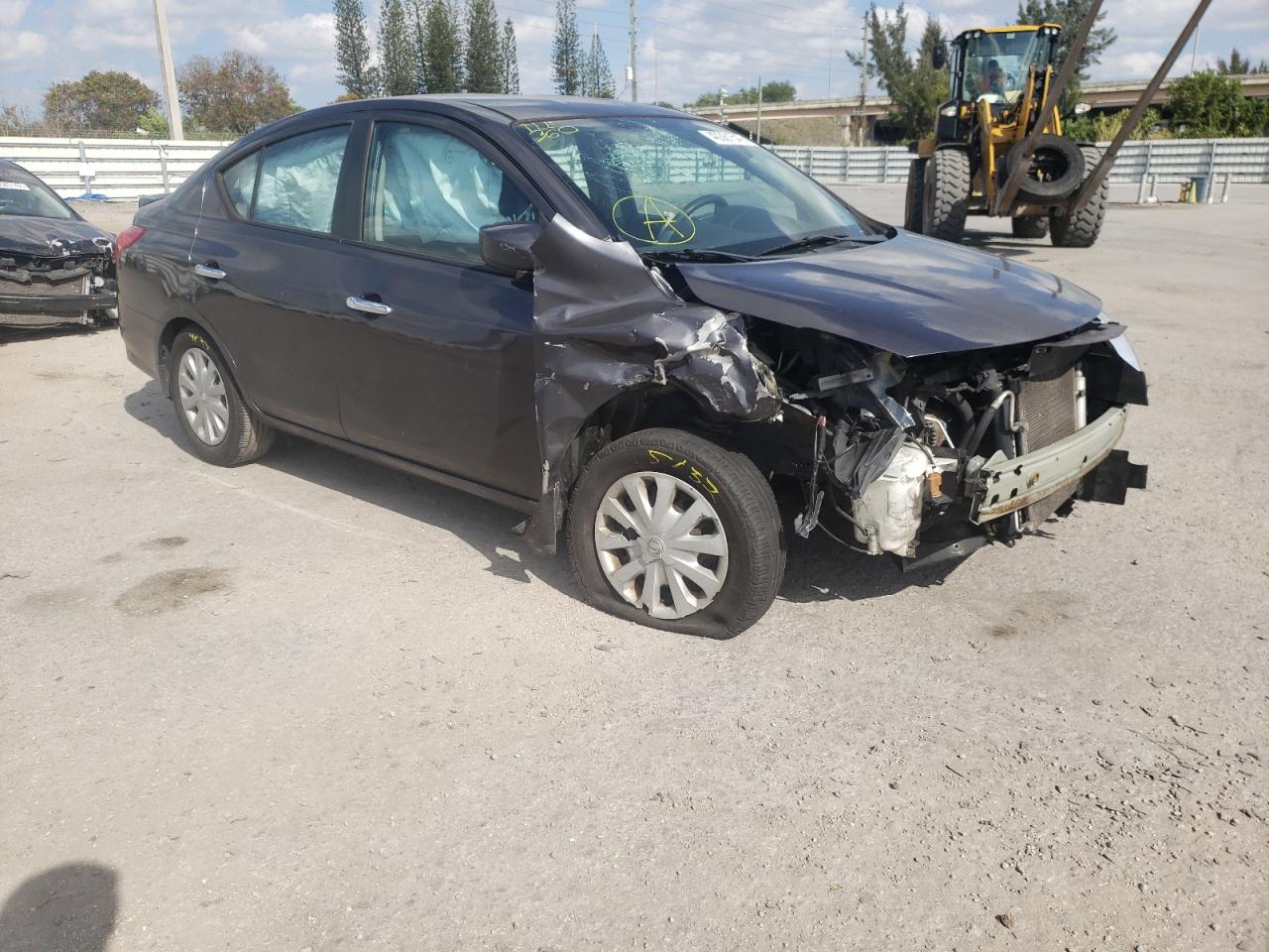 Photo 1 from auction – 2015 NISSAN VERSA S with VIN 3N1CN7AP5FL869663