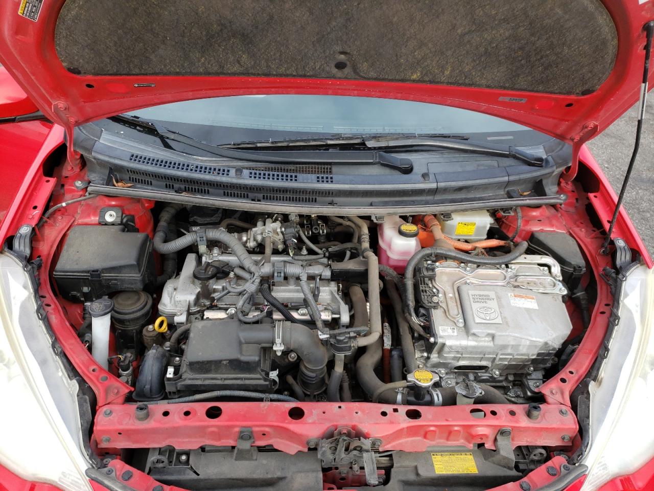 Photo 7 from auction – 2012 TOYOTA PRIUS C with VIN JTDKDTB37C1503402