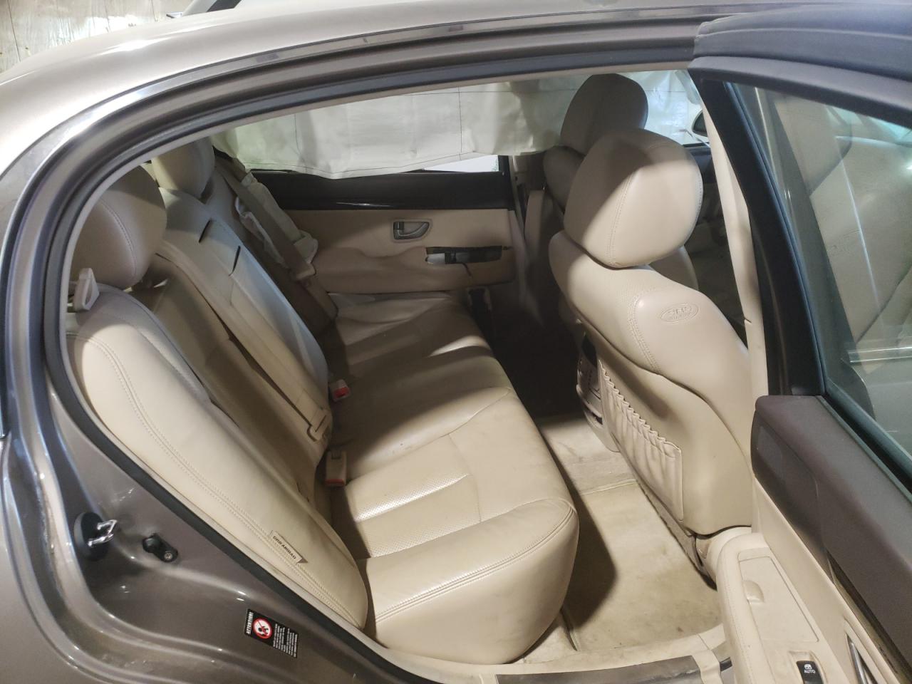 Photo 6 from auction – 2007 KIA AMANTI with VIN KNALD125275139315