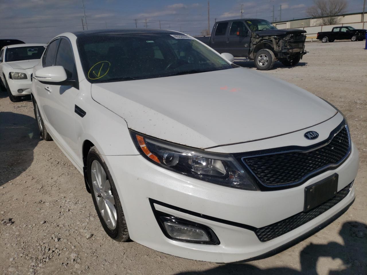 KIA OPTIMA EX 2015 with VIN 5XXGN4A7XFG463788 - Photo from auction