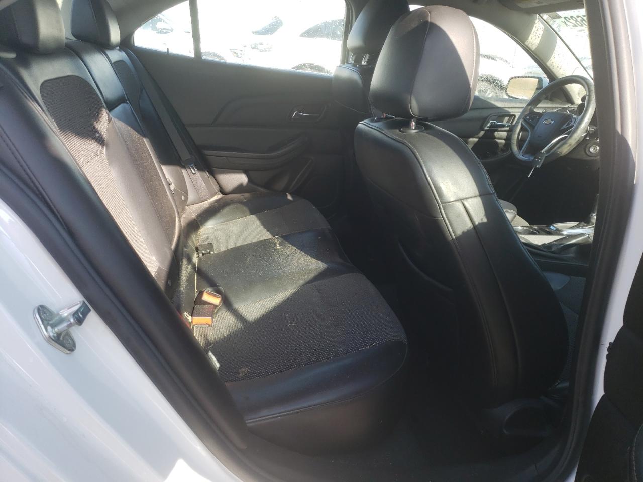 Photo 6 from auction – 2016 CHEVROLET MALIBU LIM with VIN 1G11C5SA5GF150748