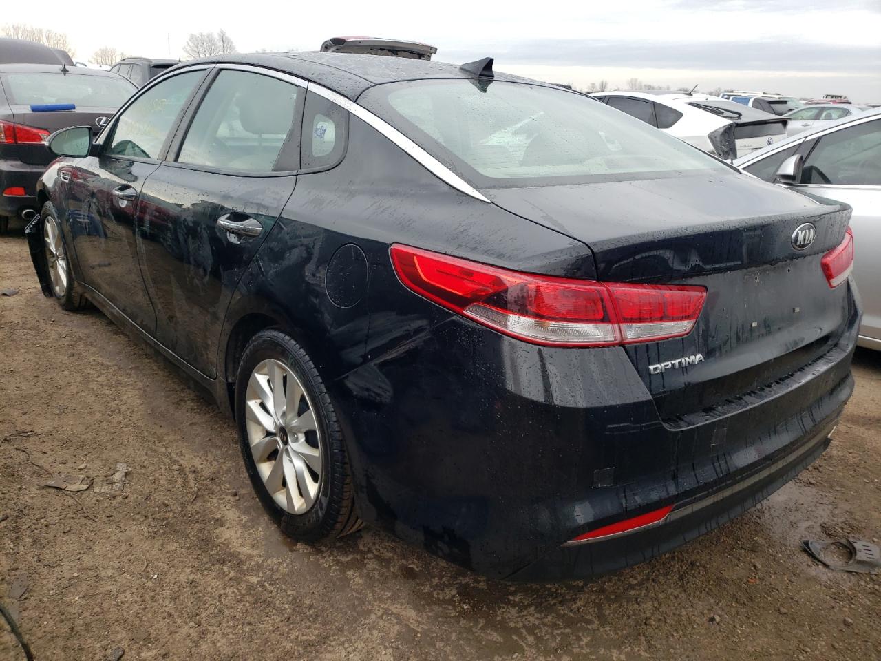 Photo 3 from auction – 2016 KIA OPTIMA LX with VIN 5XXGT4L39GG008089