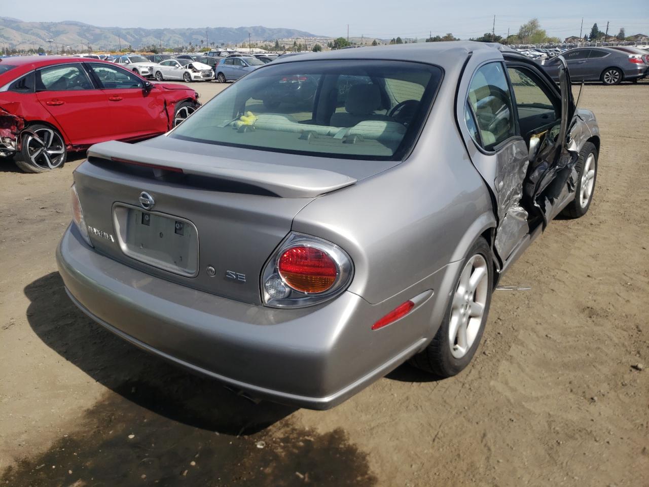 Photo 4 from auction – 2002 NISSAN MAXIMA GLE with VIN JN1DA31D12T444090