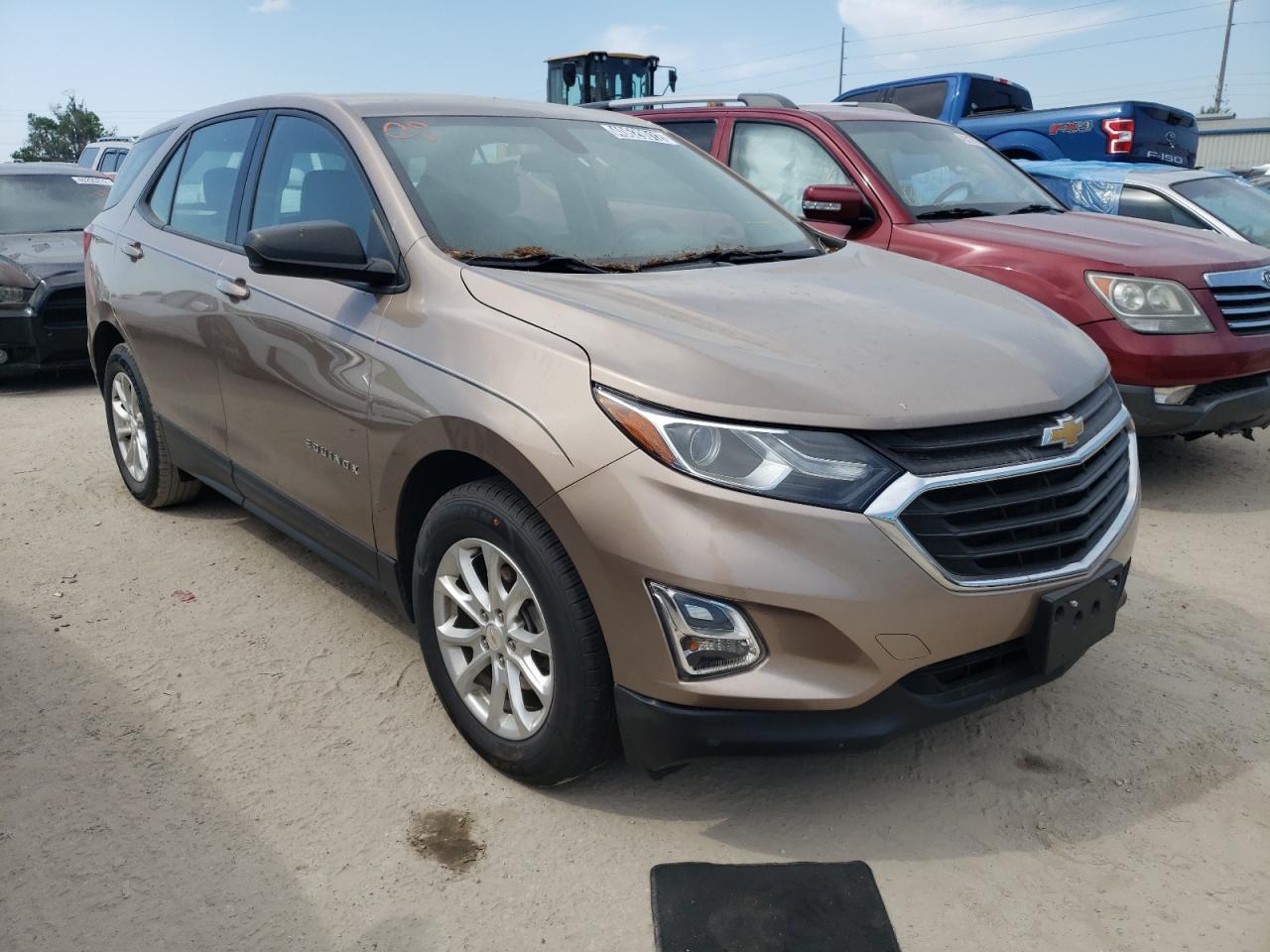 Photo 1 from auction – 2018 CHEVROLET EQUINOX LS with VIN 2GNAXHEV3J6172316