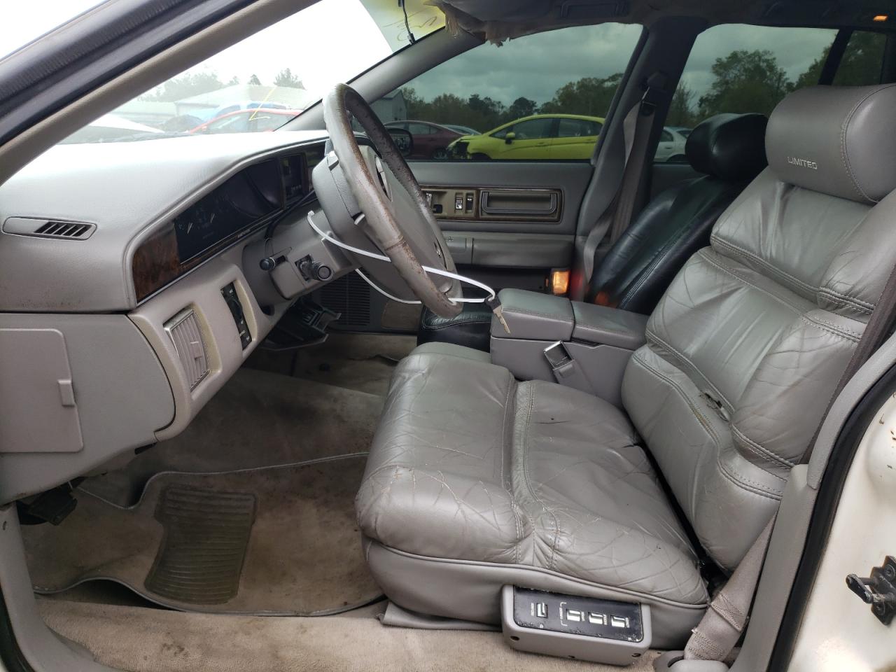 Photo 5 from auction – 1992 BUICK ROADMASTER with VIN 1G4BT5371NR470820