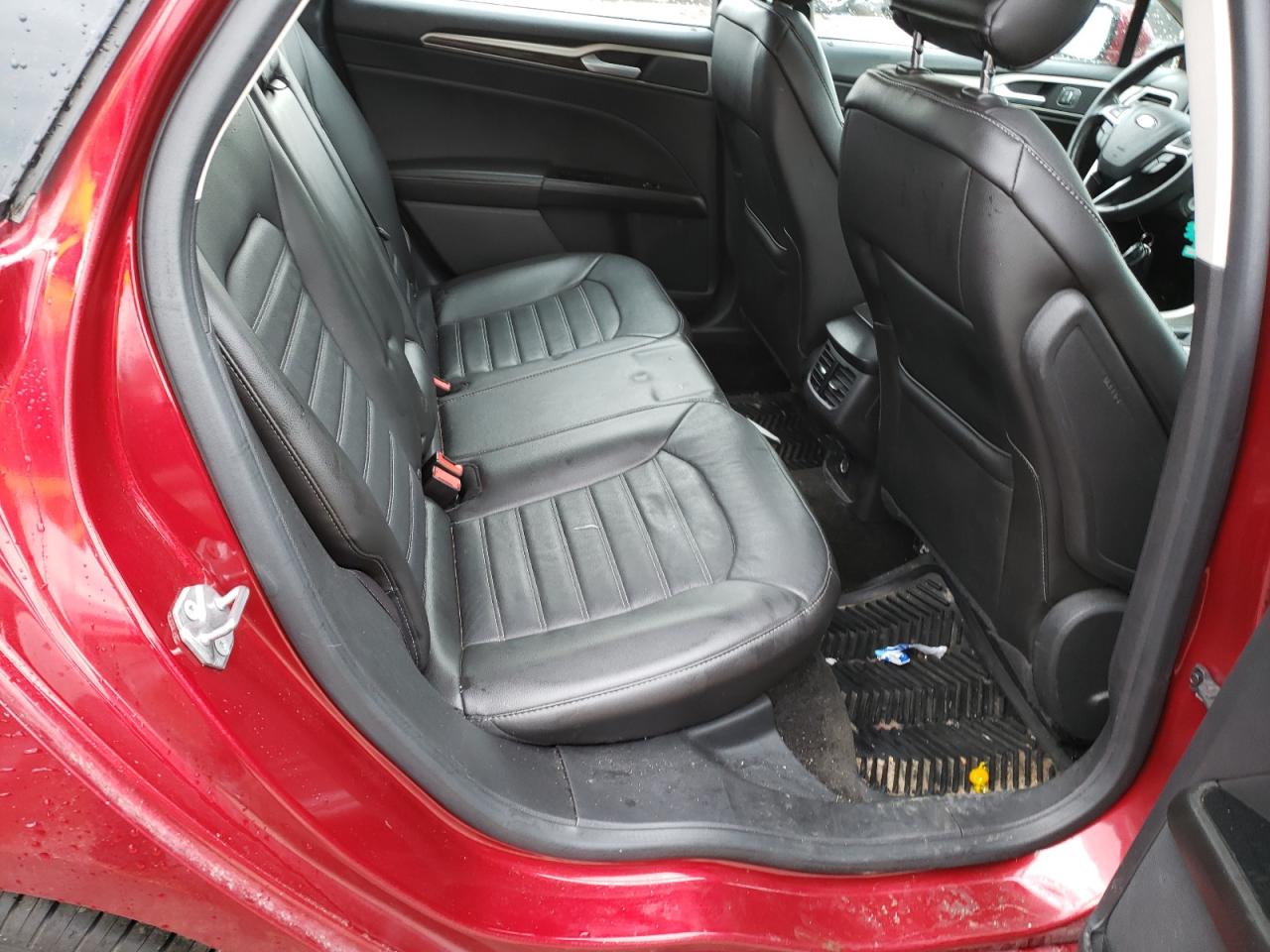 Photo 6 from auction – 2015 FORD FUSION SE with VIN 1FA6P0HD8F5108817