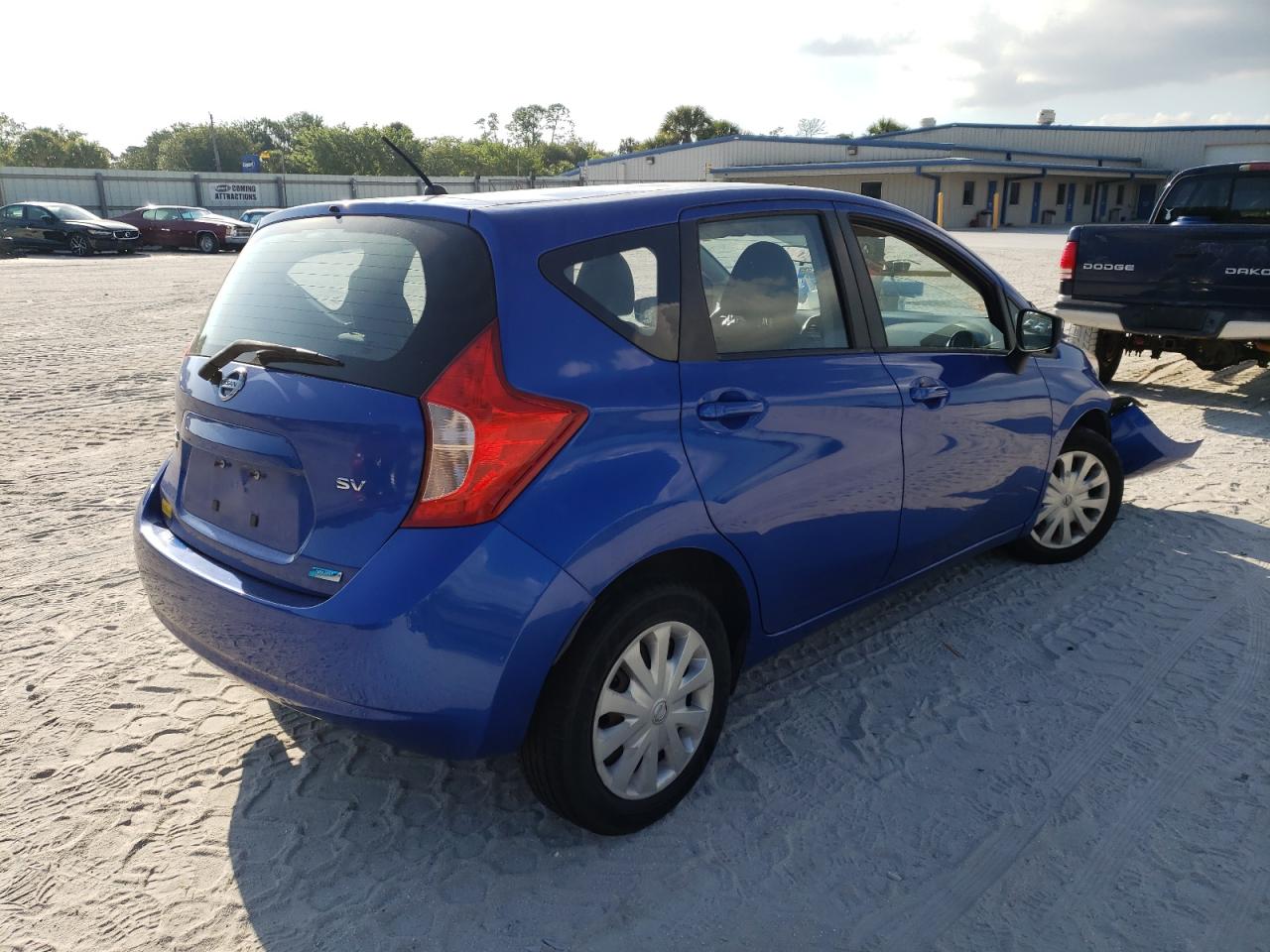 Photo 4 from auction – 2015 NISSAN VERSA NOTE with VIN 3N1CE2CP8FL406576
