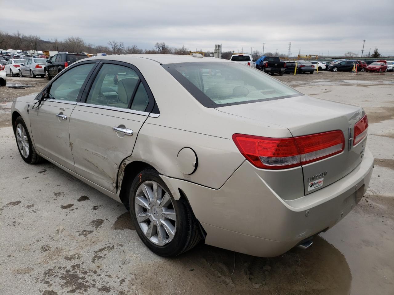 Photo 3 from auction – 2010 LINCOLN MKZ with VIN 3LNHL2JC2AR656924