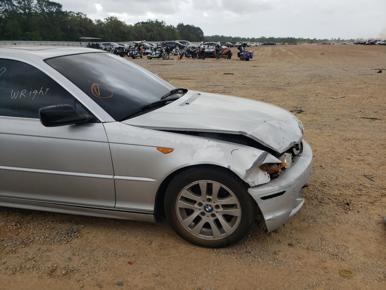 Photo 9 from auction – 2004 BMW 325 CI with VIN WBABD33414PL01352