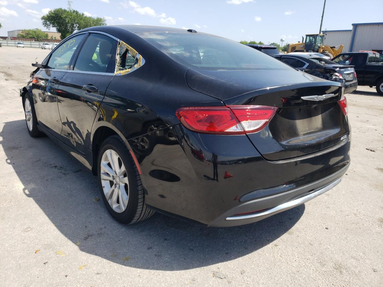 Photo 3 from auction – 2015 CHRYSLER 200 LIMITE with VIN 1C3CCCAB1FN744244
