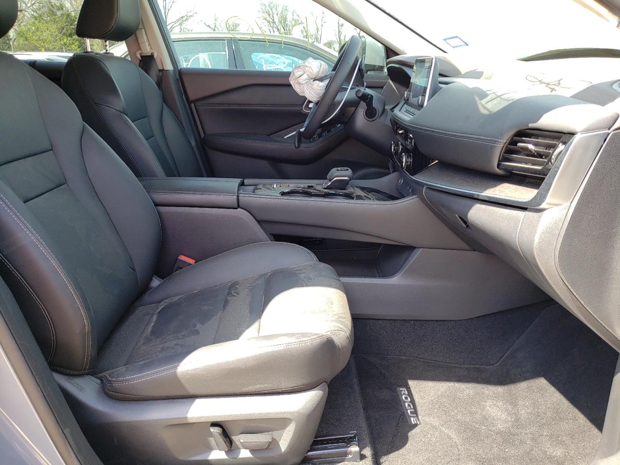 Photo 5 from auction – 2021 NISSAN ROGUE SL with VIN 5N1AT3CA6MC828619