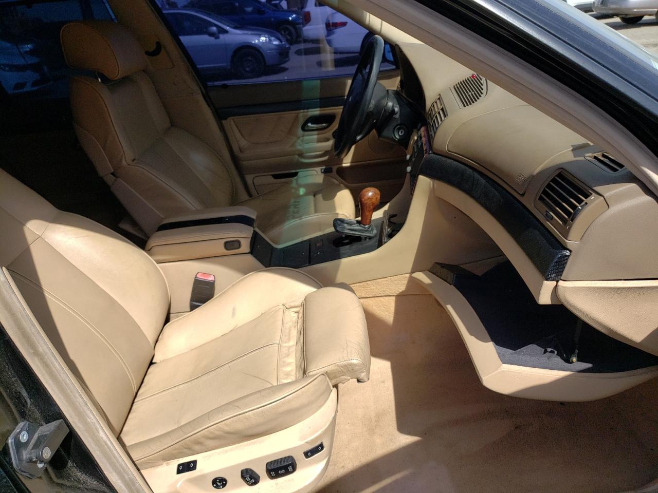 Photo 5 from auction – 2001 BMW 740 I AUTO with VIN WBAGG834X1DN89654