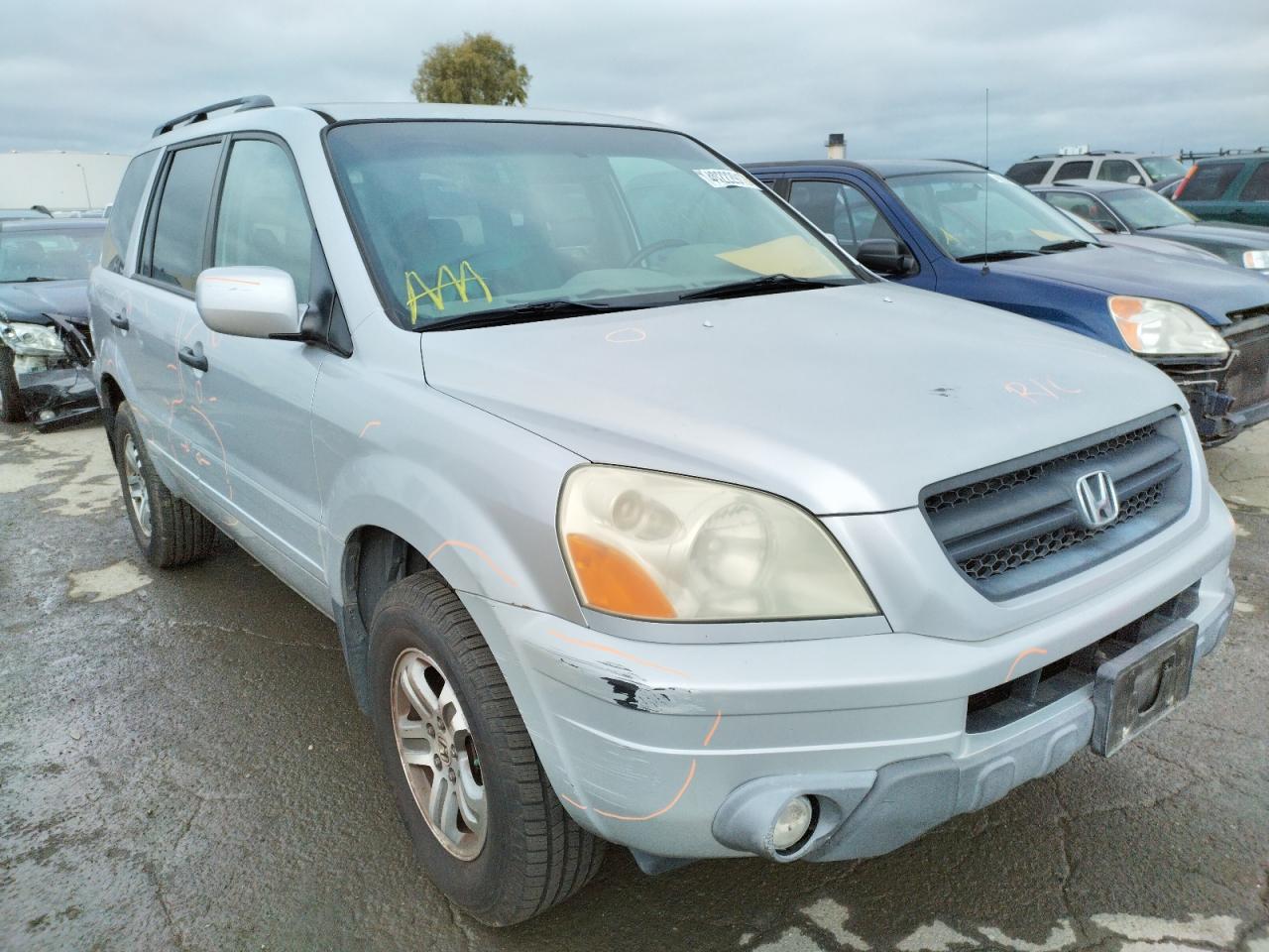 HONDA PILOT EXL 2004 with VIN 2HKYF18534H574320 - Photo from auction