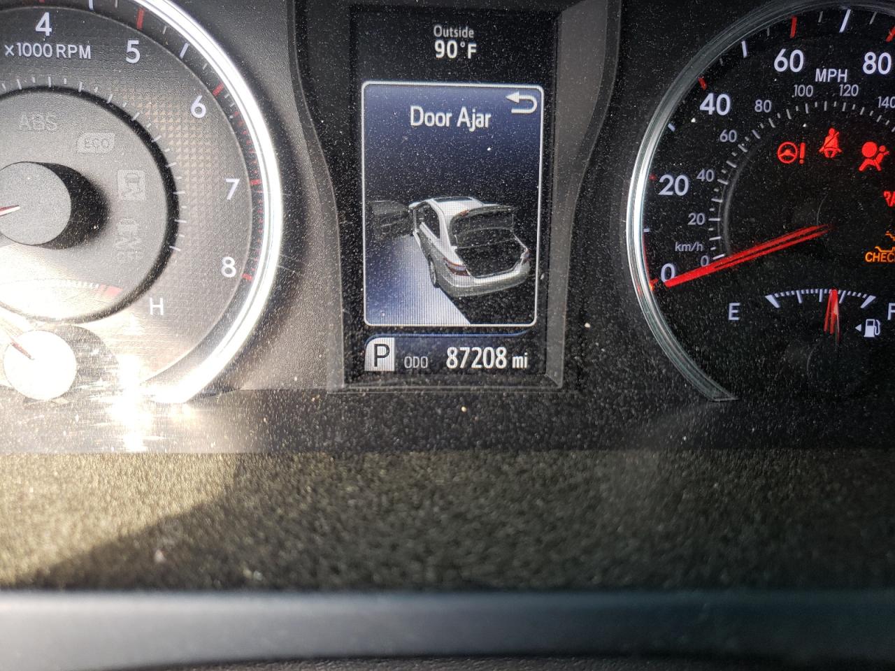 Photo 8 from auction – 2017 TOYOTA CAMRY LE with VIN 4T1BF1FK9HU764550