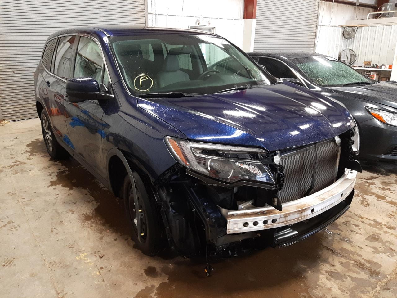HONDA PILOT EX 2016 with VIN 5FNYF5H31GB045389 - Photo from auction
