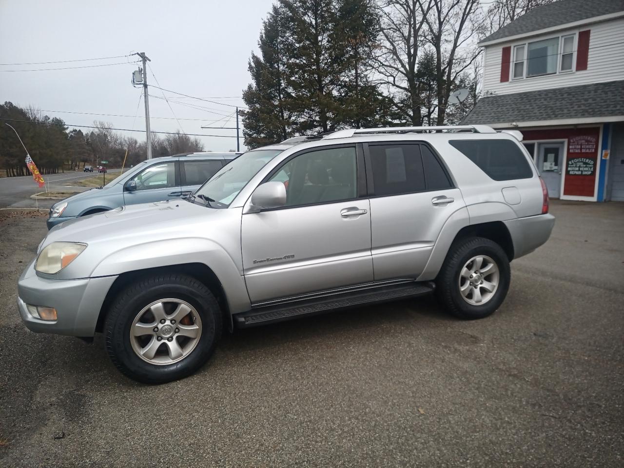 Zdjęcie 2 z aukcji – 2004 TOYOTA 4RUNNER SR z VIN JTEBU14R848017028