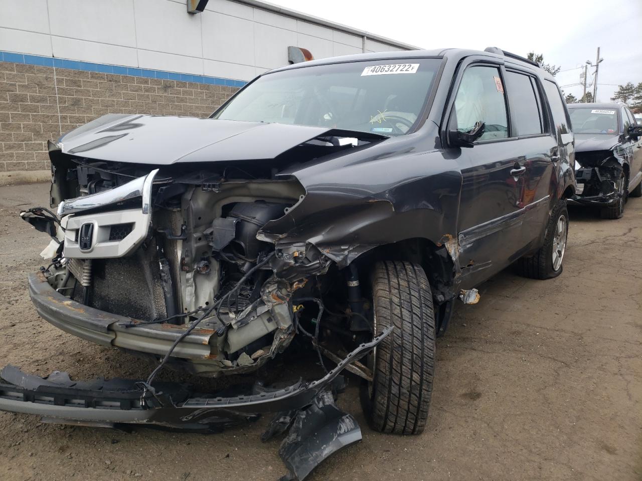 Photo 2 from auction – 2011 HONDA PILOT EXL with VIN 5FNYF4H59BB044009