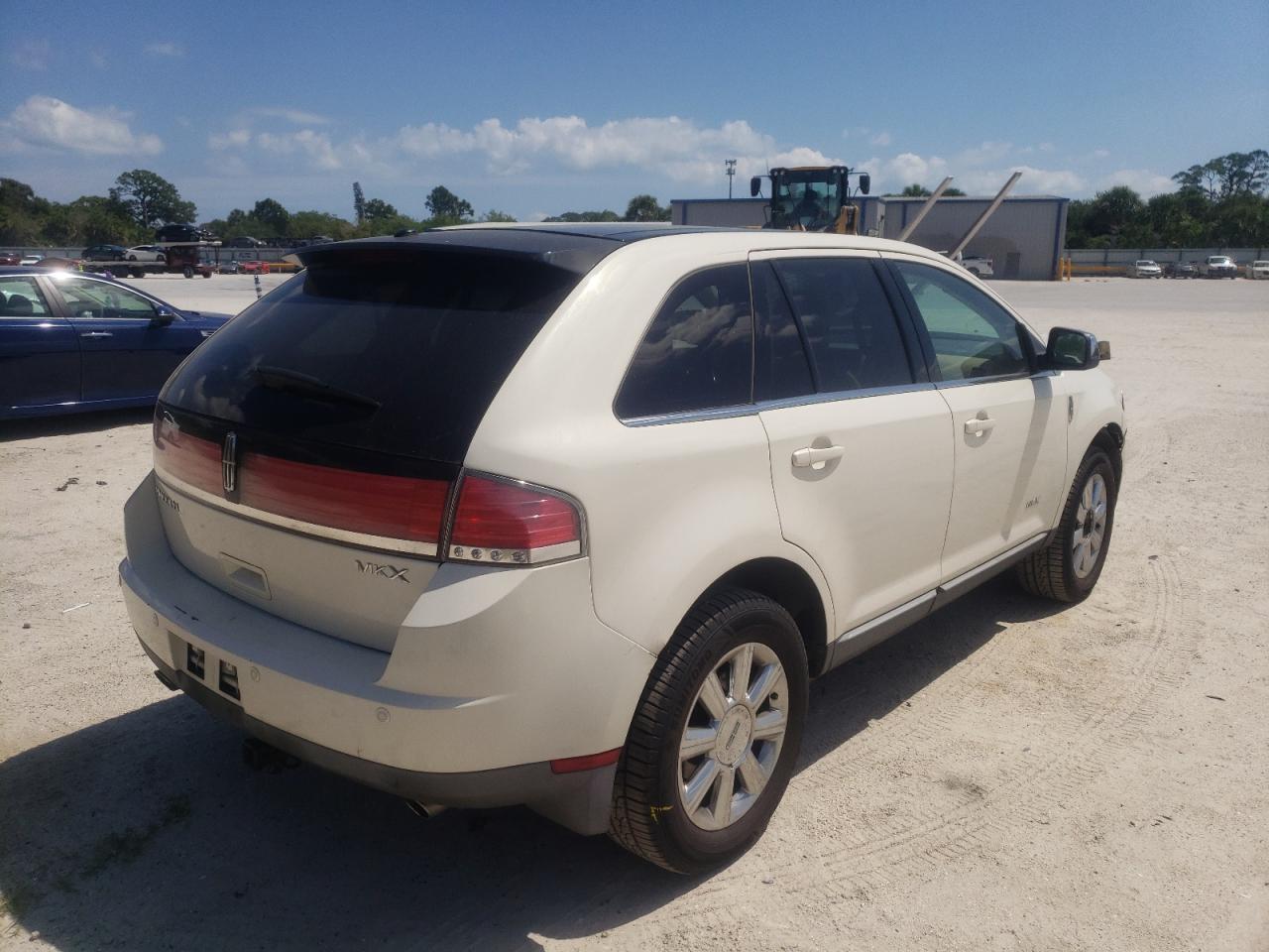 Photo 4 from auction – 2008 LINCOLN MKX with VIN 2LMDU68C38BJ01468