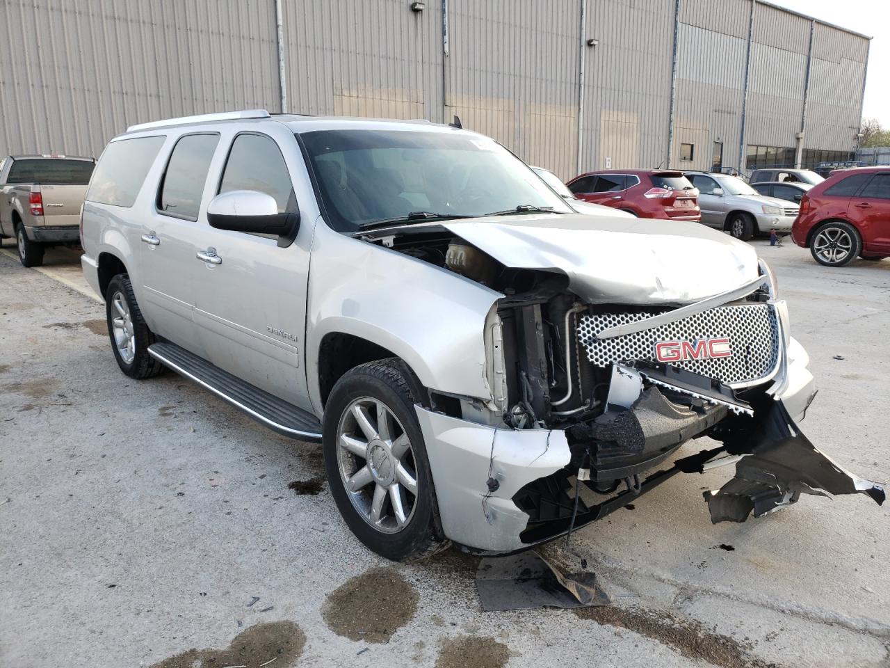 GMC YUKON XL D 2012 with VIN 1GKS2MEF8CR140499 - Photo from auction