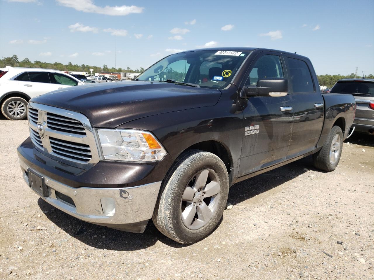Photo 2 from auction – 2017 RAM 1500 SLT with VIN 1C6RR6LG9HS615064