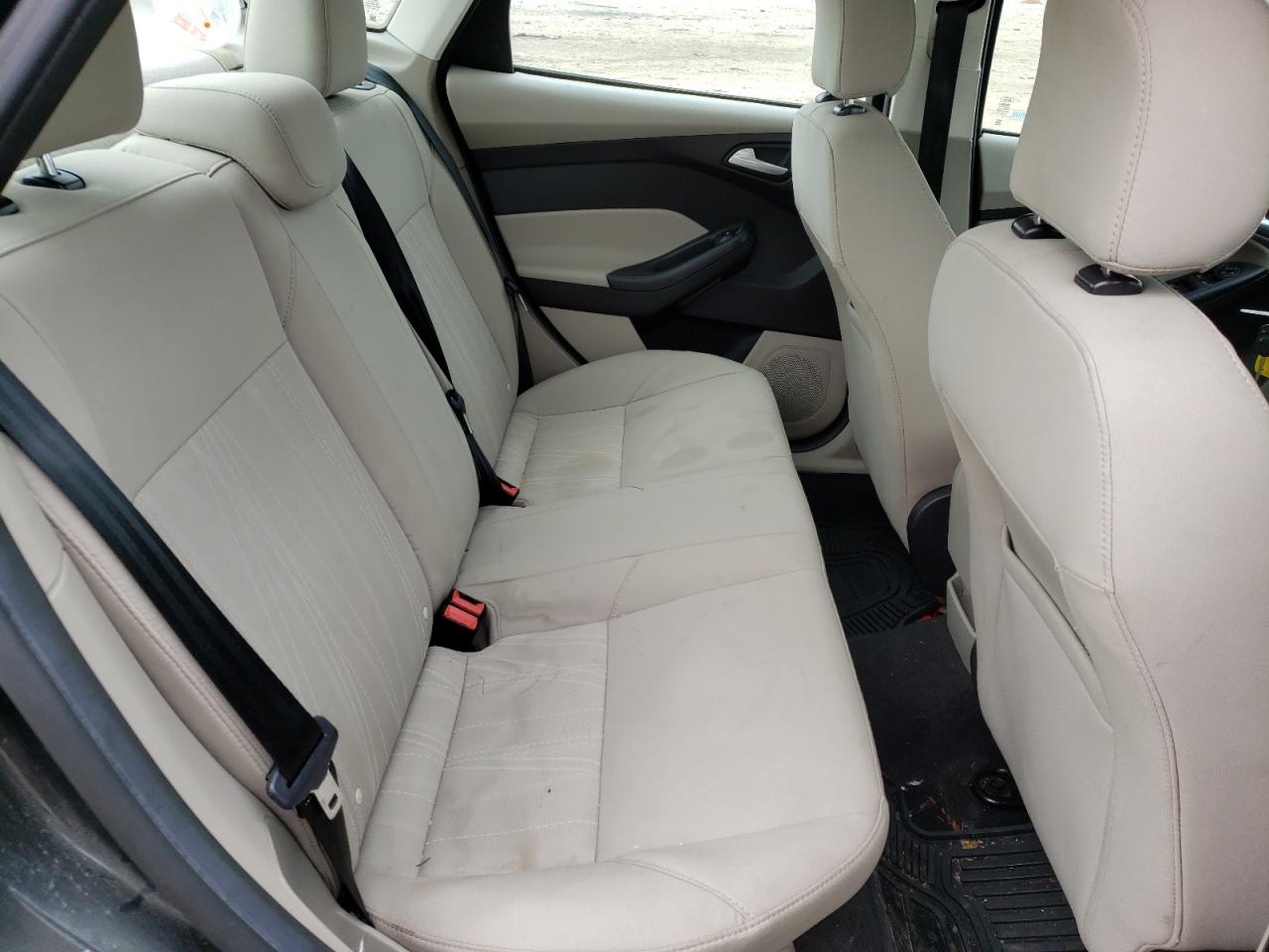 Photo 6 from auction – 2017 FORD FOCUS SE with VIN 1FADP3F20HL264312