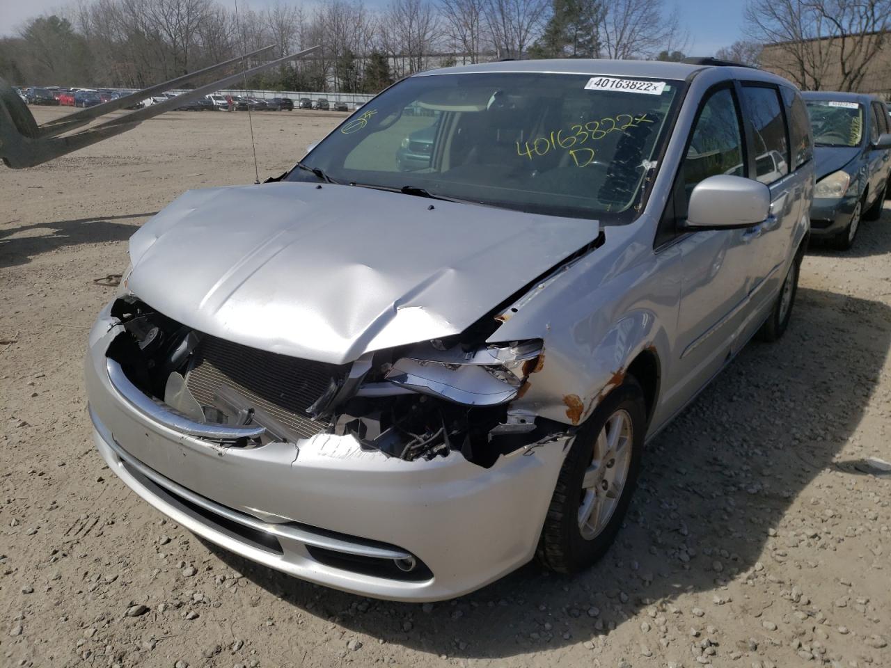 Photo 2 from auction – 2012 CHRYSLER TOWN & COU with VIN 2C4RC1BG4CR386169