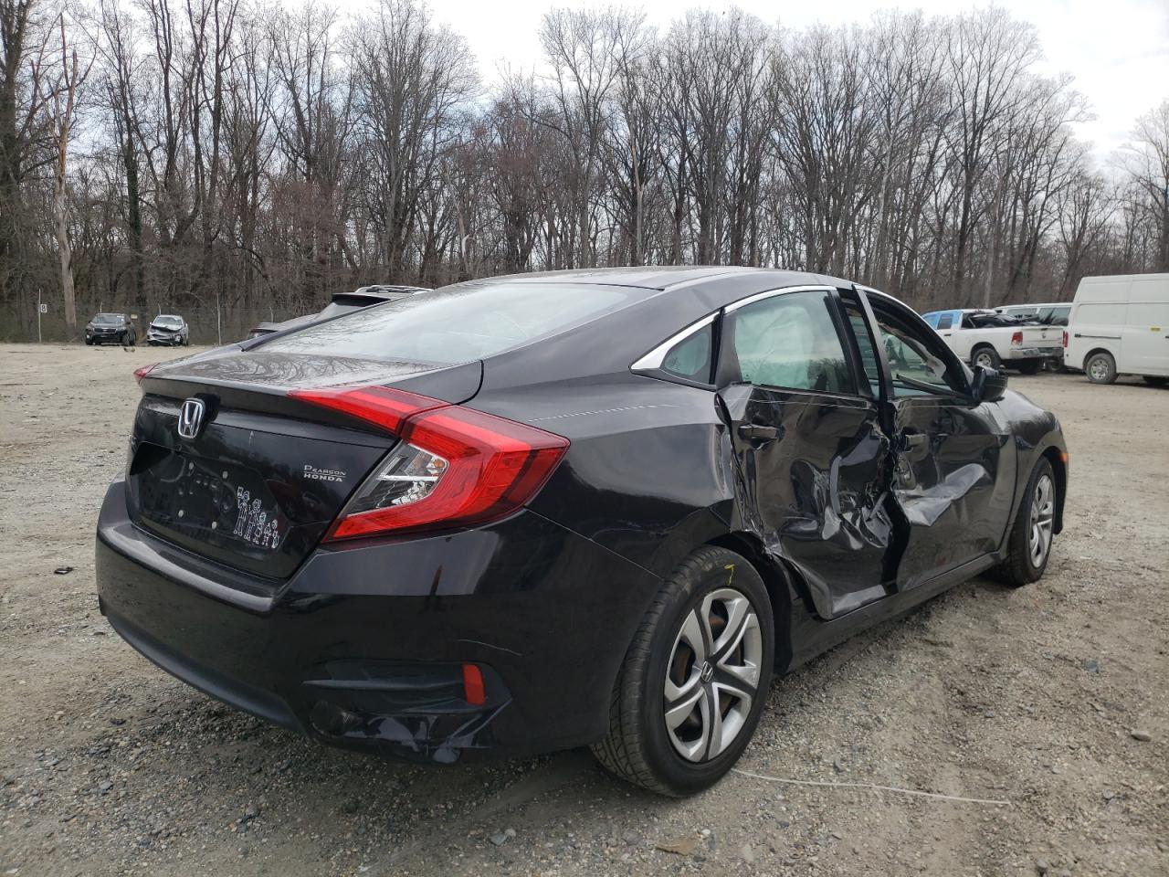 Photo 4 from auction – 2017 HONDA CIVIC LX with VIN 19XFC2F56HE014021
