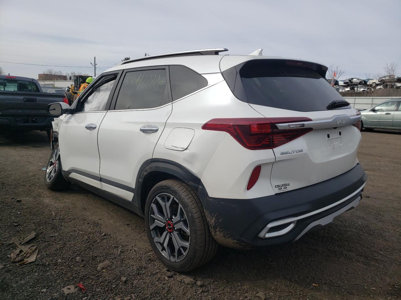 Photo 3 from auction – 2022 KIA SELTOS SX with VIN KNDETCA21N7243345